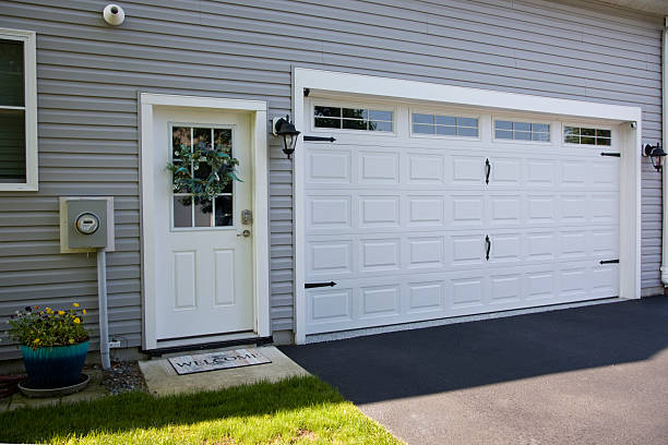 24/7 Emergency Garage Door Panel Replacement experts in Fort Hall, ID